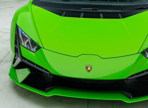 Lamborghini Huracan TECNICA 28