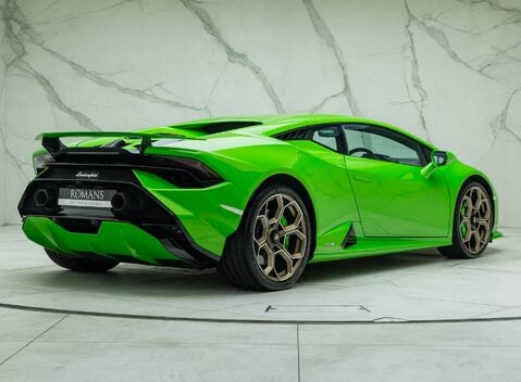 Lamborghini Huracan TECNICA 6