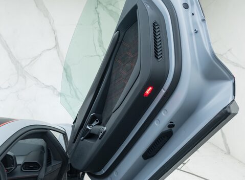 Lamborghini Revuelto 25