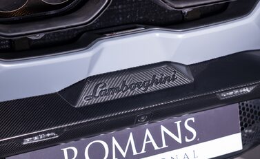 Lamborghini Revuelto 45