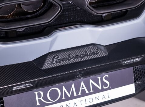 Lamborghini Revuelto 45