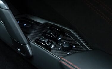 Lamborghini Revuelto 27