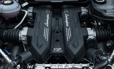 Lamborghini Revuelto 55