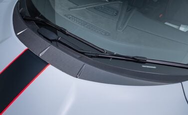 Lamborghini Revuelto 35