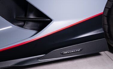 Lamborghini Revuelto 42
