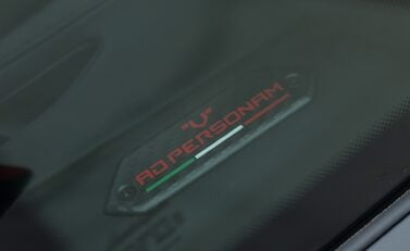 Lamborghini Revuelto 36