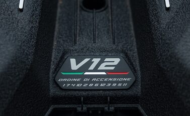 Lamborghini Revuelto 56