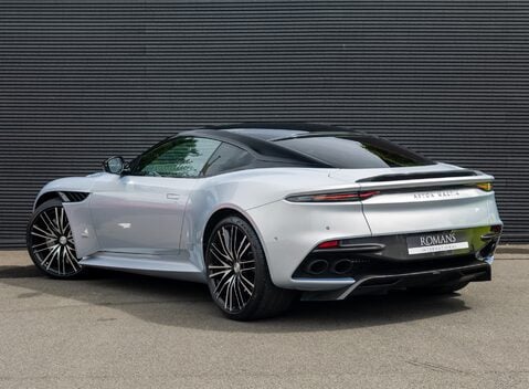 Aston Martin DBS Superleggera 4