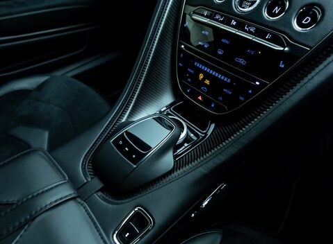 Aston Martin DBS Superleggera 22