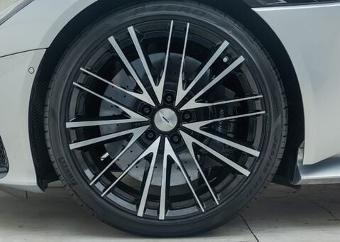 Aston Martin DBS Superleggera