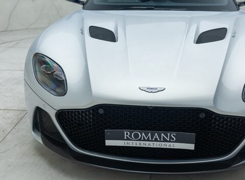 Aston Martin DBS Superleggera 29