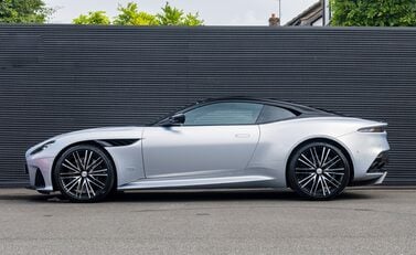 Aston Martin DBS Superleggera 3