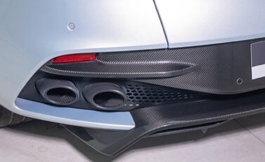 Aston Martin DBS Superleggera 35