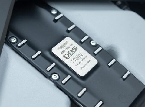 Aston Martin DBS Superleggera 41