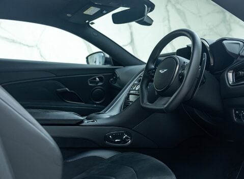 Aston Martin DBS Superleggera 12