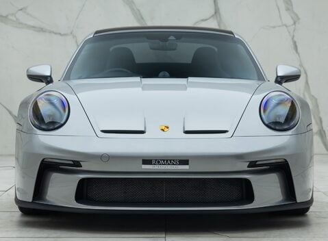 Porsche 911 GT3 TOURING (992) 7