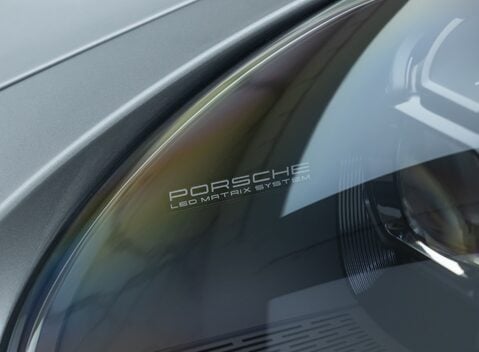 Porsche 911 GT3 TOURING (992) 35