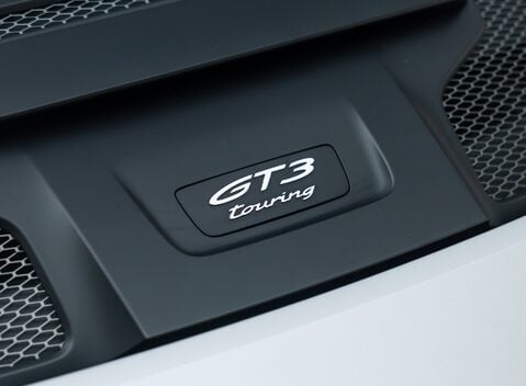 Porsche 911 GT3 TOURING (992) 38