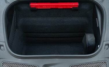 Porsche 911 GT3 TOURING (992) 43