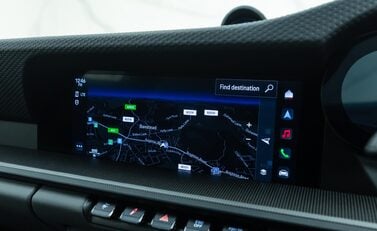 Porsche 911 GT3 TOURING (992) 22