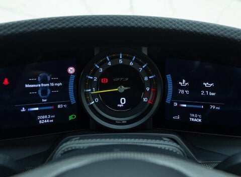 Porsche 911 GT3 TOURING (992) 20