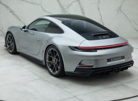 Porsche 911 GT3 TOURING (992) 12
