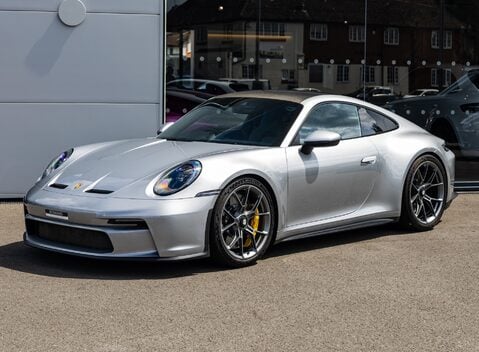 Porsche 911 GT3 TOURING (992) 2