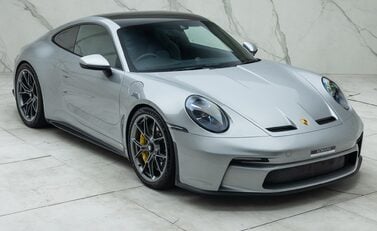 Porsche 911 GT3 TOURING (992) 11