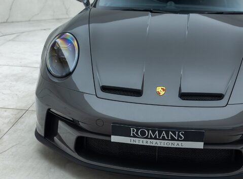 Porsche 911 GT3 TOURING (992) 30