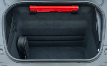 Porsche 911 GT3 TOURING (992) 40