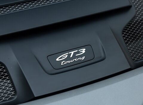 Porsche 911 GT3 TOURING (992) 35