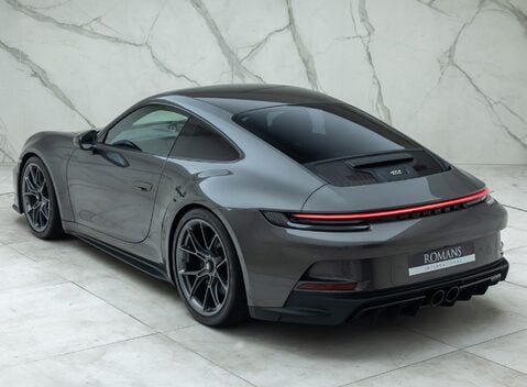 Porsche 911 GT3 TOURING (992) 12