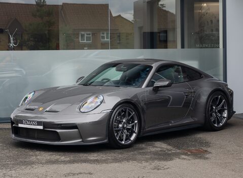 Porsche 911 GT3 TOURING (992) 2