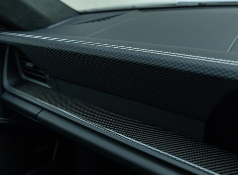 Porsche 911 GT3 TOURING (992) 22