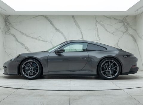 Porsche 911 GT3 TOURING (992) 5