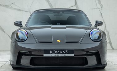Porsche 911 GT3 TOURING (992) 7