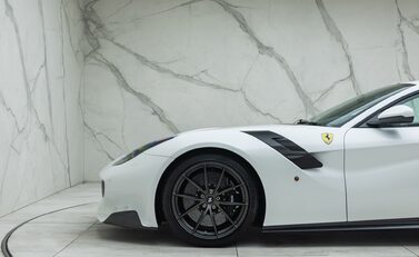 Ferrari F12 TDF Tailor Made 54