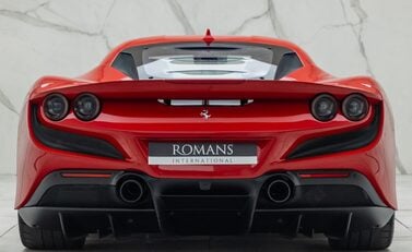 Ferrari F8 Tributo 8