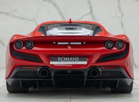 Ferrari F8 Tributo 8