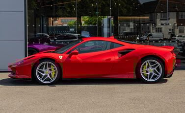 Ferrari F8 Tributo 3