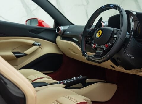 Ferrari F8 Tributo 13