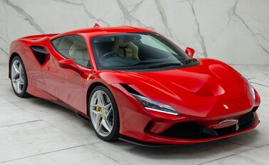 Ferrari F8 Tributo 11