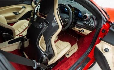 Ferrari F8 Tributo 16