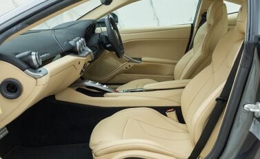 Ferrari F12 Berlinetta 17