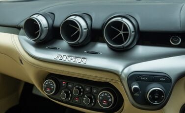 Ferrari F12 Berlinetta 20