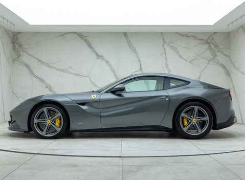 Ferrari F12 Berlinetta 6