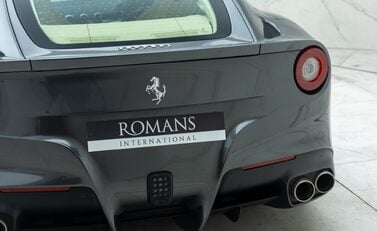 Ferrari F12 Berlinetta 27