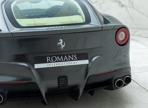 Ferrari F12 Berlinetta 27