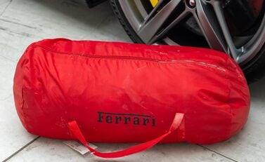 Ferrari F12 Berlinetta 32