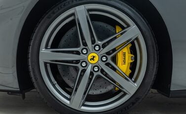 Ferrari F12 Berlinetta 25